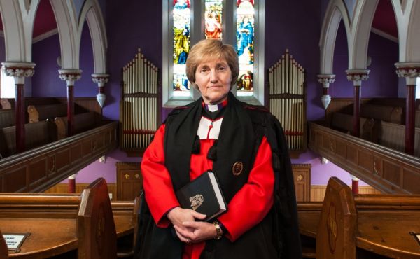 Very Rev Dr Lorna Hood OBE.